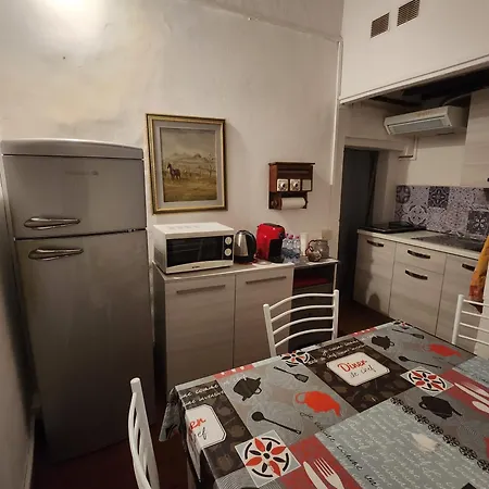 La Casa Del Conte By Francigena Appartamento *